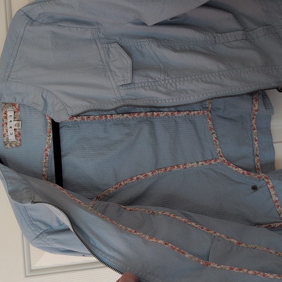 Cabi Cropped fall light jacket light blue size L EUC - Picture 9 of 12